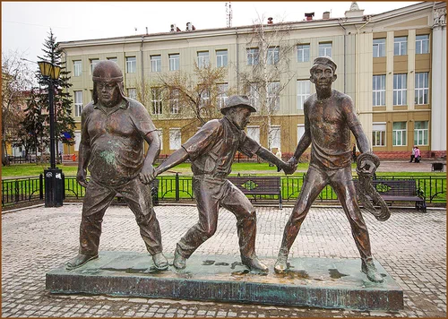В каких городах страны есть памятники Юрию Никулину или персонажам, которых блестяще сыграл великий артист