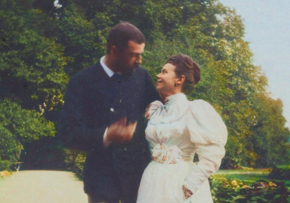 Великая княгиня Ксения Александровна (сестра Николая II) и великий князь Александр Михайлович (в семье его называли Сандро)