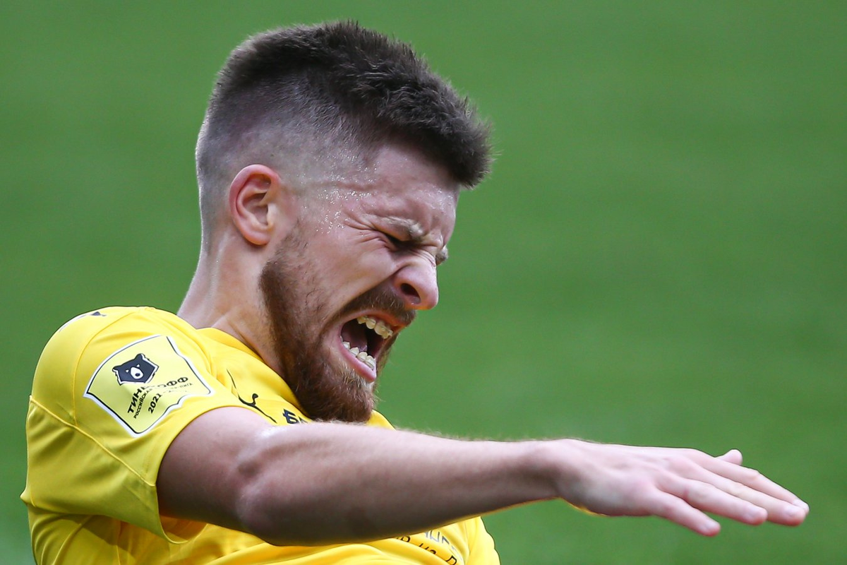 Полузащитник футбольного клуба "Ростов" – Данил Глебов. Фото из интернета.