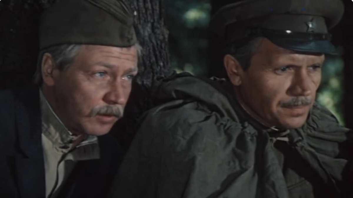 Кадр из фильма "Вечный зов" (1973-1982). Иван Савельев - Николай Иванов, Яков Алейников - Владлен Бирюков