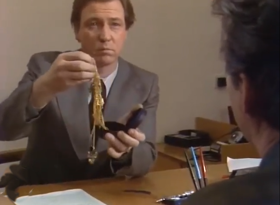 Кадр из фильма "Ювелирное дело" (1983). Капитан милиции - Николай Иванов