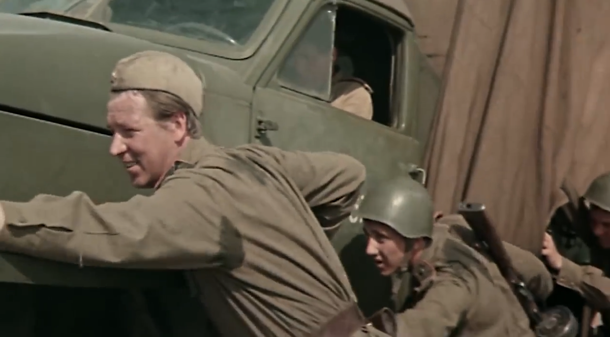 Кадр из фильма "Приказ: перейти границу" (1982). Егоров - Николай Иванов