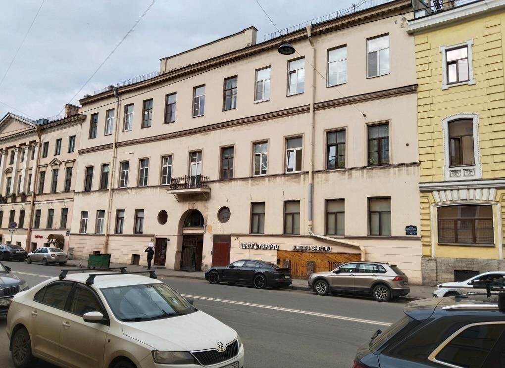 Дом 49 по улице Римского-Корсакова, в котором жил Николай Иванов