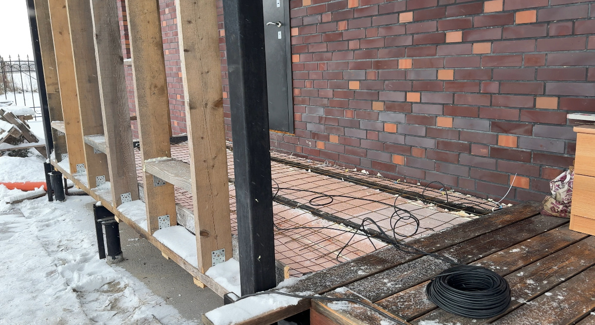 Тамбур вход в дом