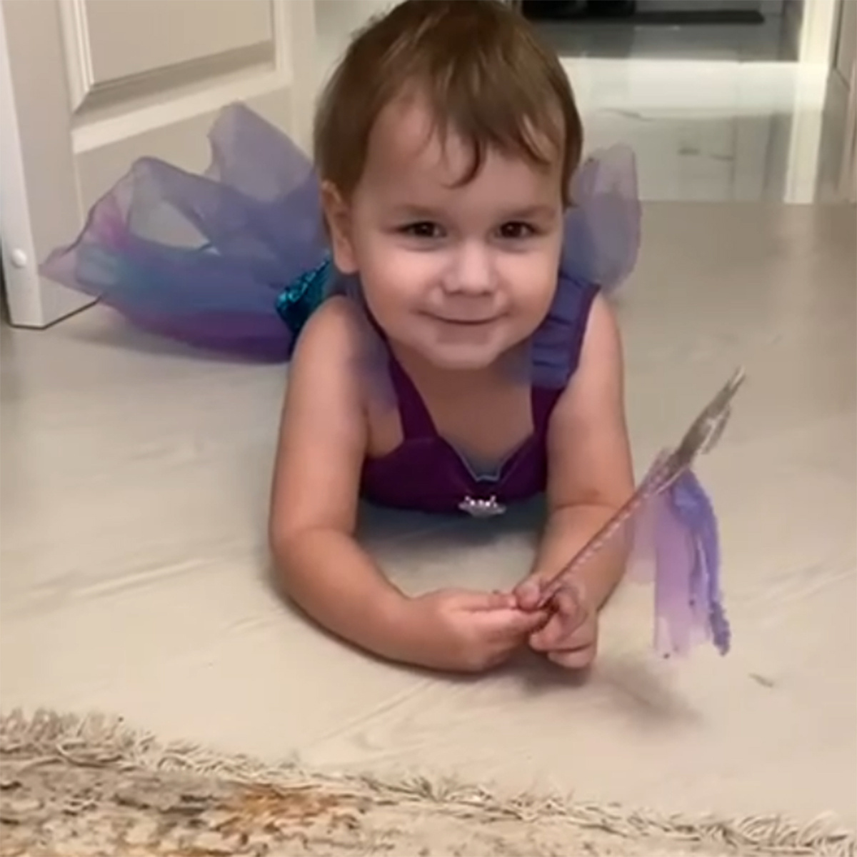 Внучка Розы Сябитовой Мирослава в костюме русалочки. Фото: соцсети Розы Сябитовой