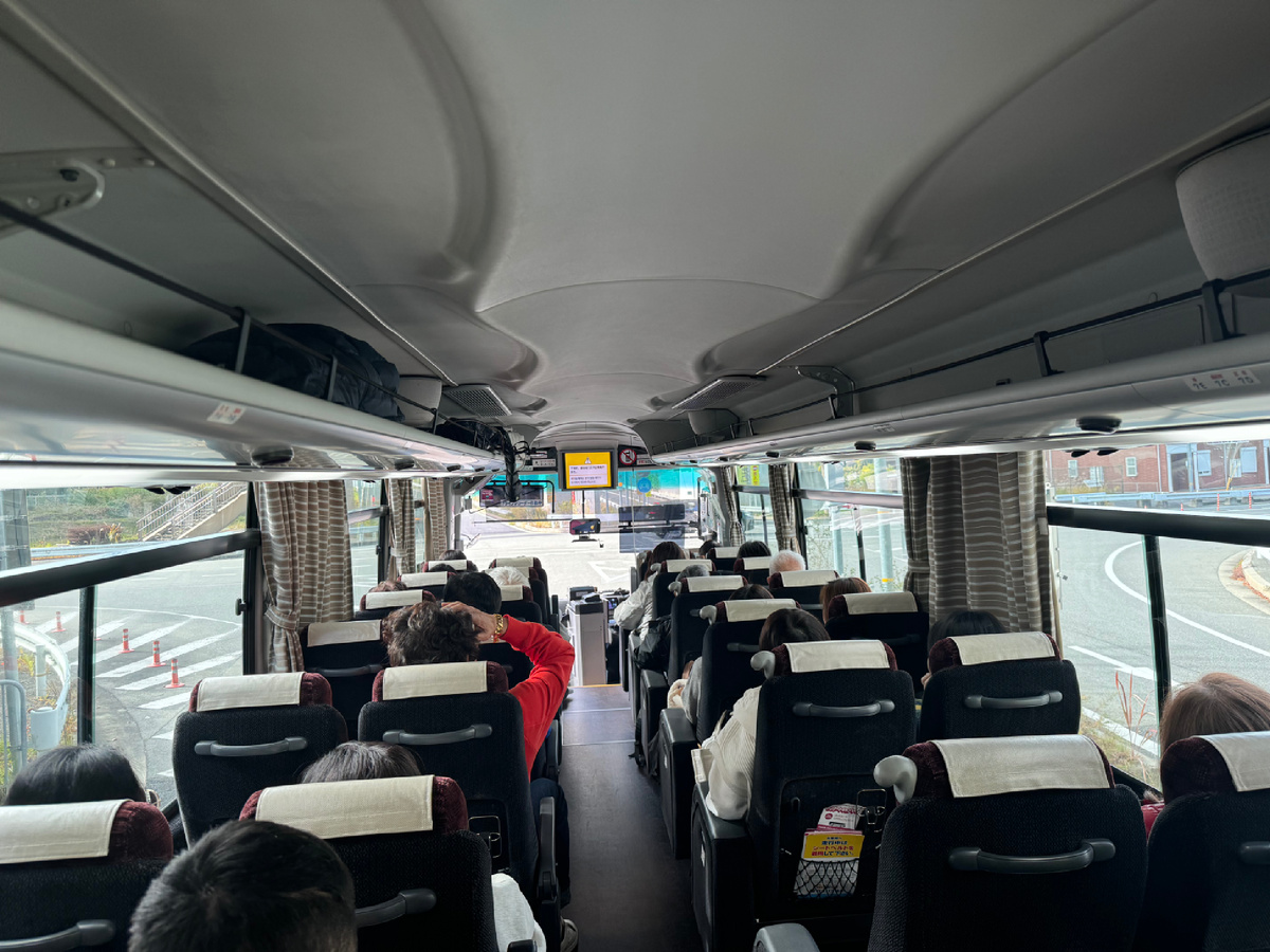 Вот так я еду и пишу