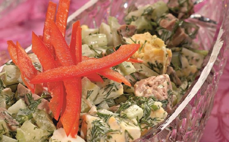 Знаменитый салат «Полковничий» для праздничного стола – классика советских ресторанов