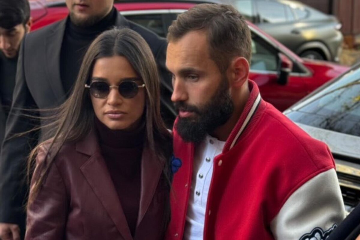    Ксения Бородина и Николай Сердюков Социальные сети