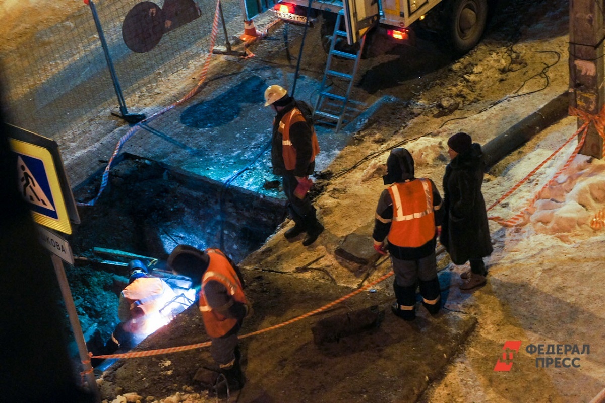 На место пришествия выехали аварийные бригады.  Фото: Фото: ФедералПресс / Елена Майорова