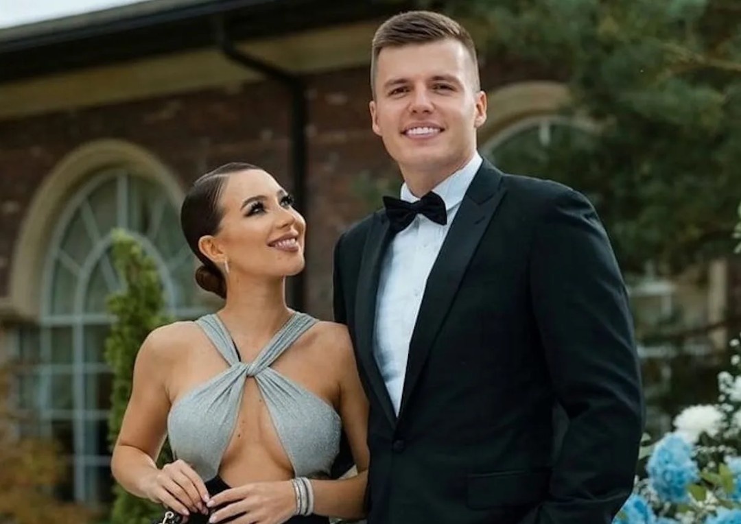 Артем и Валерия Чекалины.