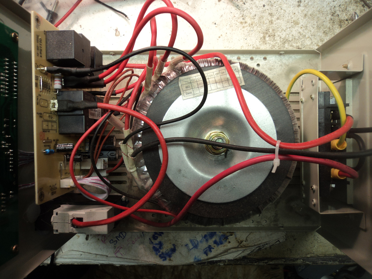 Вид со снятым кожухом. Фото автора.