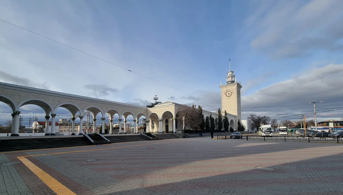Все поезда прибывают на железнодорожный вокзал в Симферополе. Фото: Яндекс Карты, автор Сергей Головин
