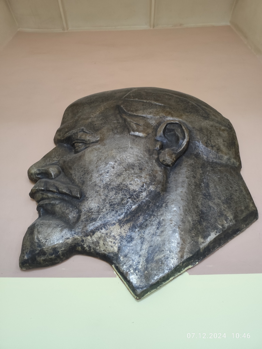 Ему приписывают декрет о новом и старом стиле.