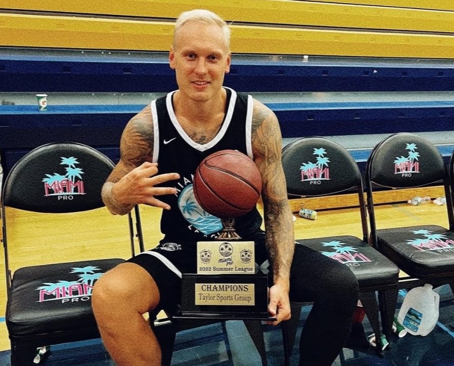   Фото: соцсети Яниса Тиммы.