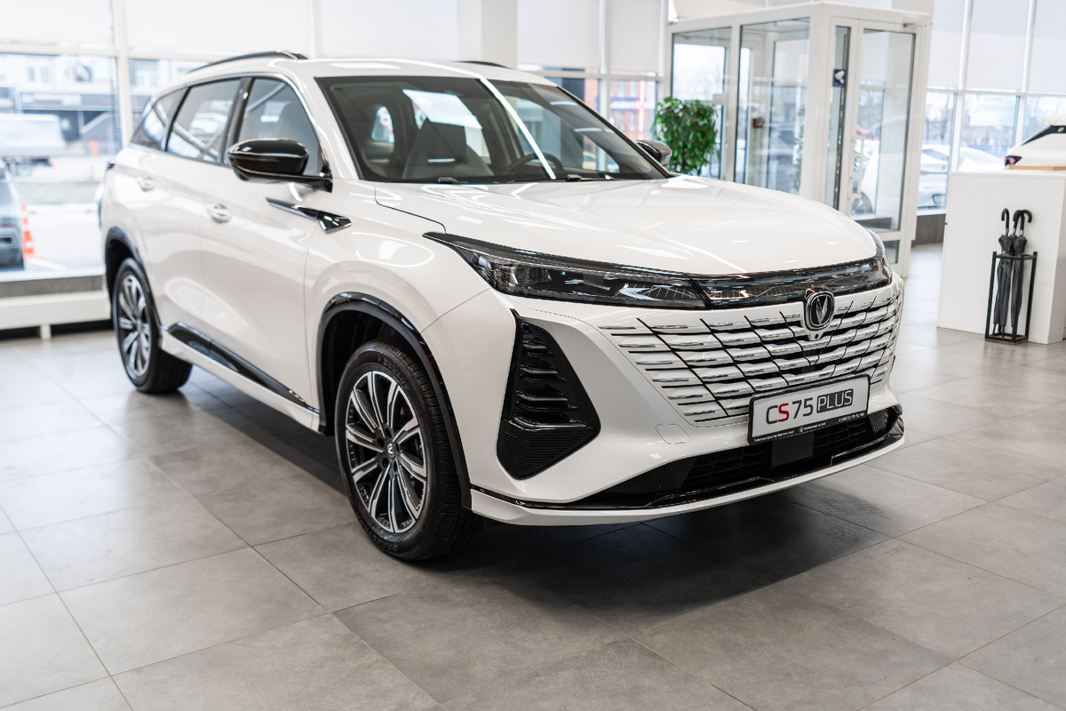 Обновленная решетка радиатора делает CHANGAN CS75 PLUS еще более заметным