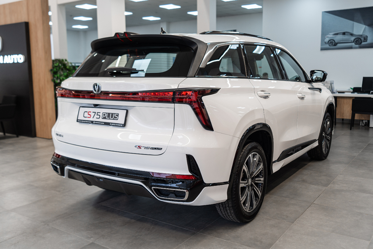 Задние фонари в  CHANGAN CS75 PLUS - стильный элемент вашей безопасности