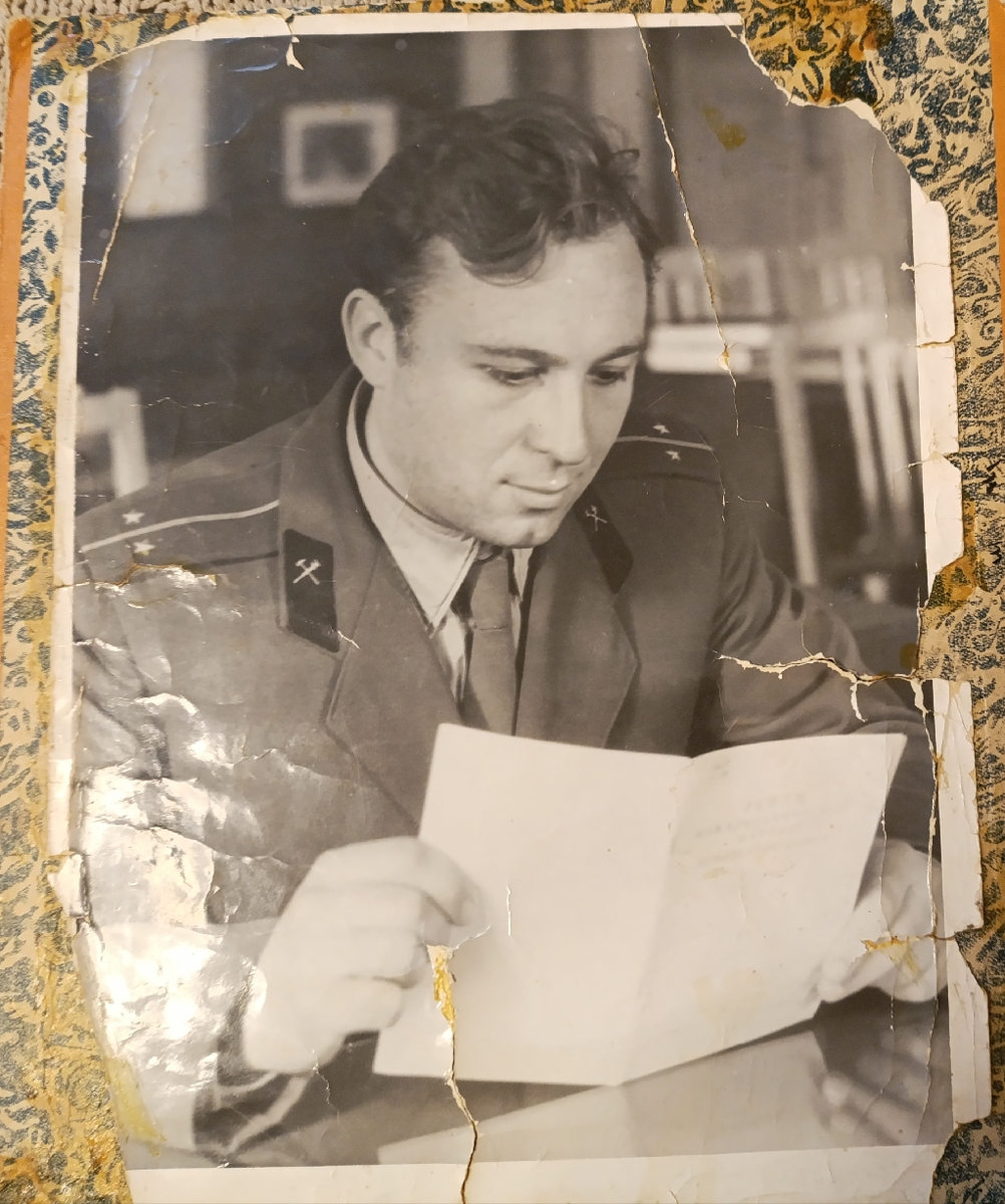 Нештатный дознаватель полка - автор публикации. ( к сожалению, фото на год раньше) )события описыописываемых 