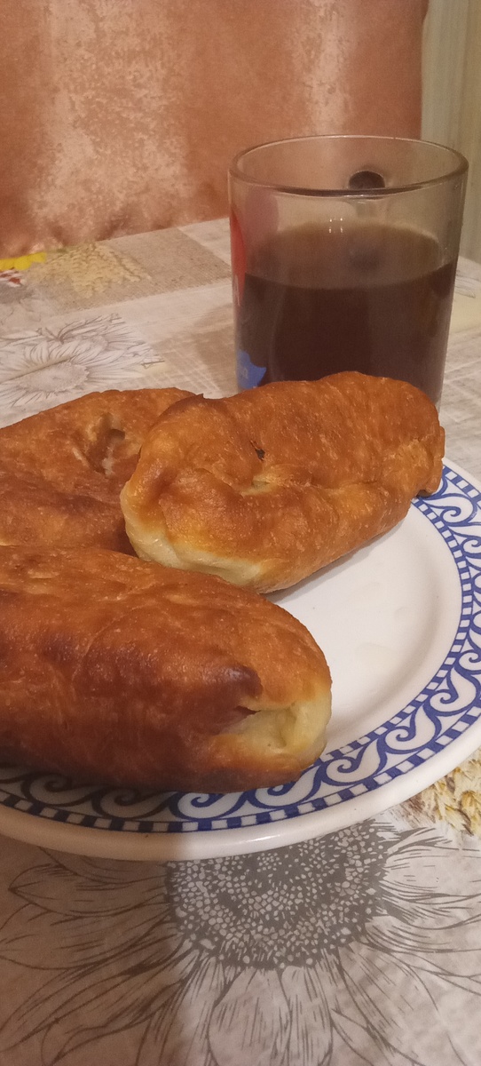 Утро , кофе .