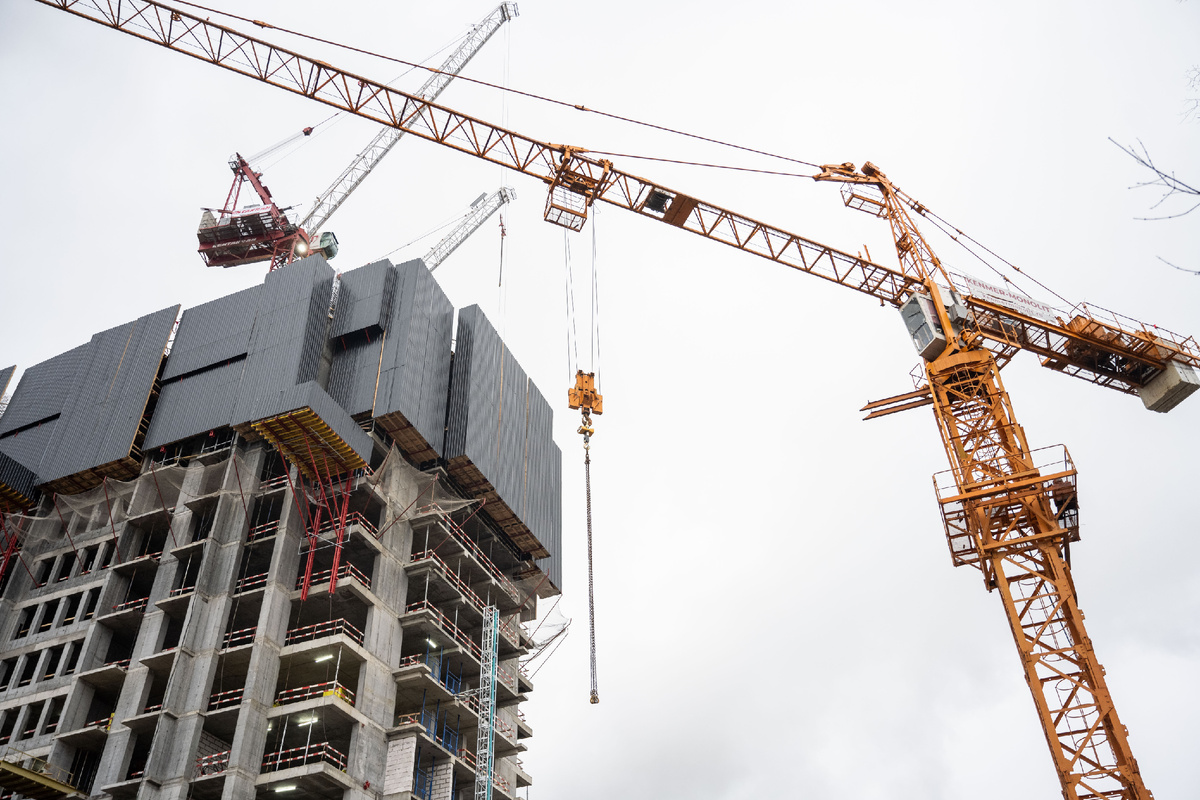 Строительство небоскрёба THE FIVE на Ленинском