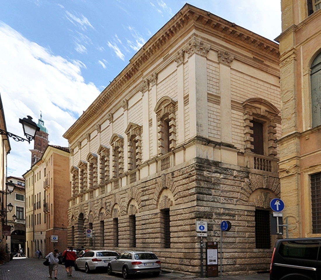 Палаццо Тьене, Виченца