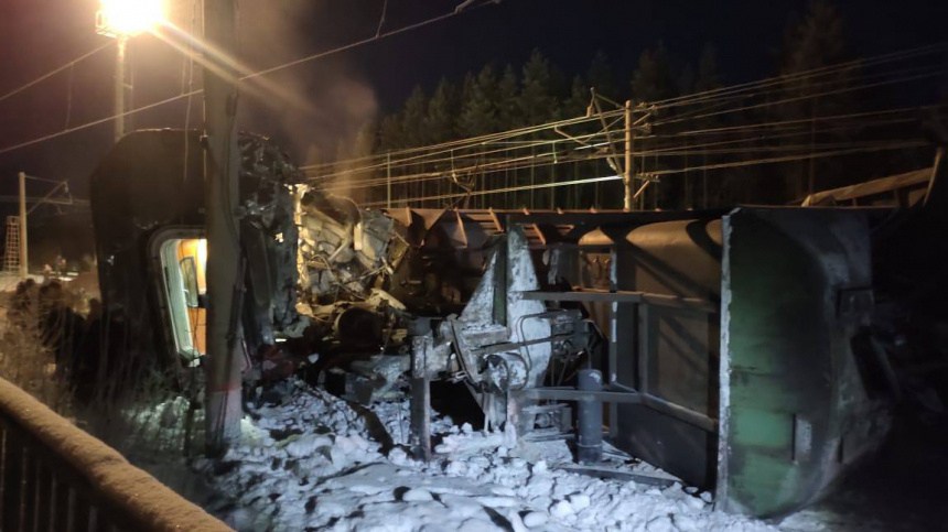    Фото: Telegram/Северо-Западная транспортная /sztproc; 5-tv.ru