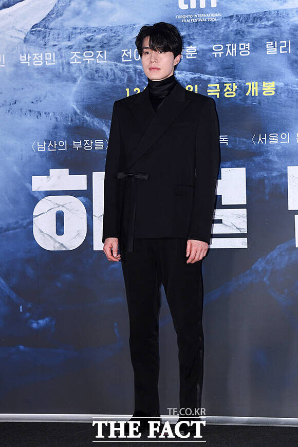 Как вам такой вариант современного ханбока? 