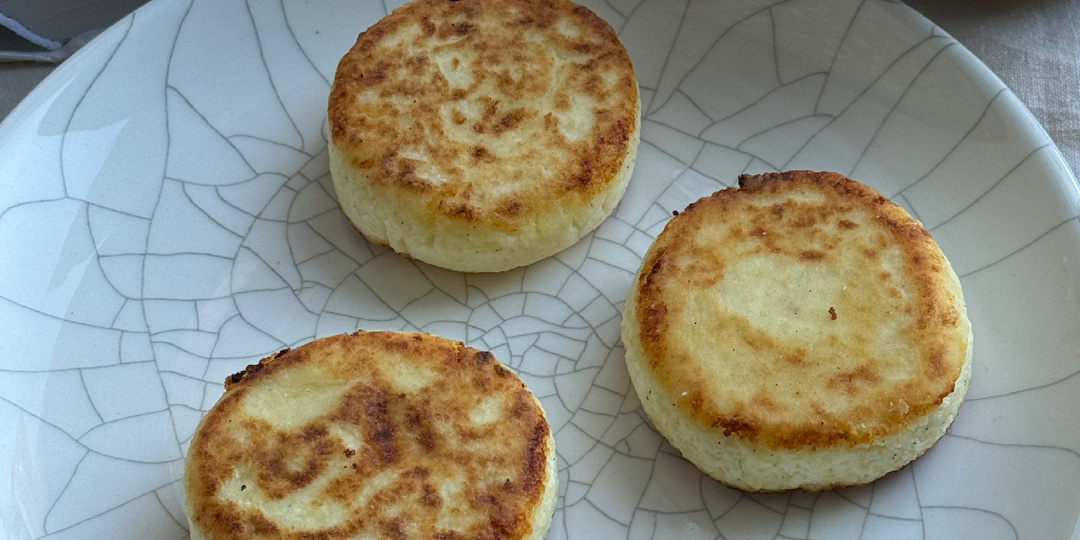 Сырники по рецепту «Кофемании» за 840₽ (3 шт)