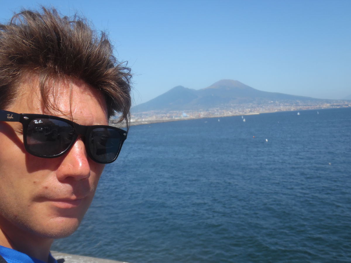 Везувий рядом