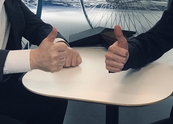 Сегодня - про сильных мира сего. На фото - они.