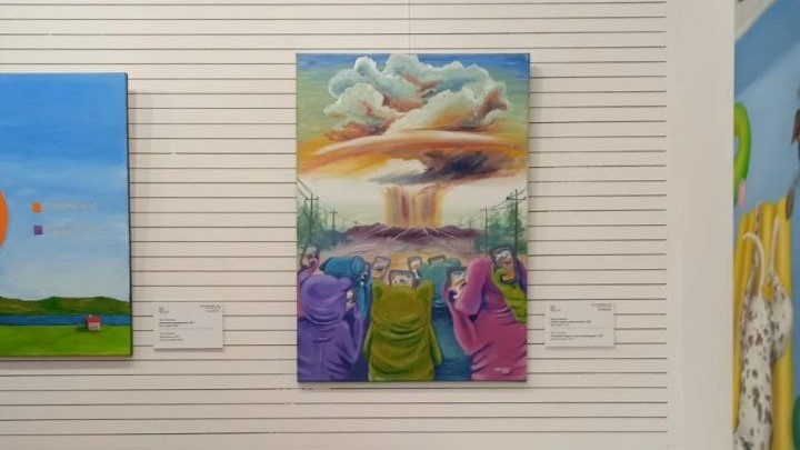 Мария Вяльшина, «Если не заснял, значит не было», 2024 год, 50х70 см, холст, акрил