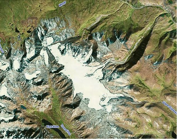 Вид на ледниковый массив Монгун-Тайги из космоса