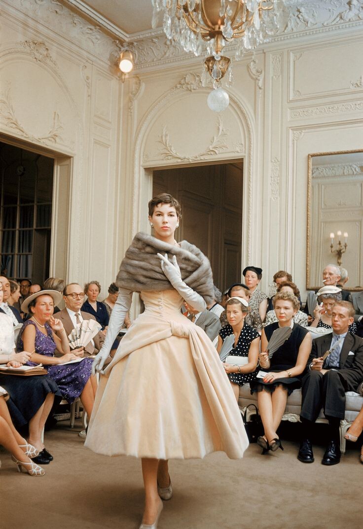 2. Dior 1954.