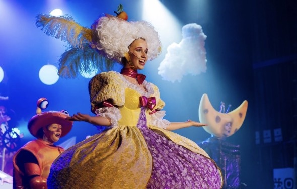 Алена Карпухина: как юная артистка воплощает мечты на сцене Цирка Чудес