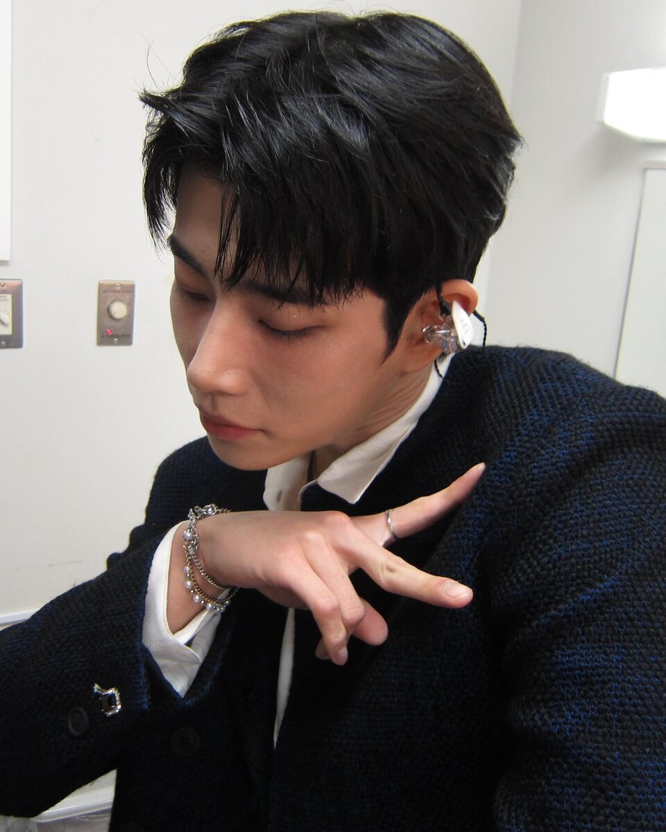    MJ из ASTROСоцсети