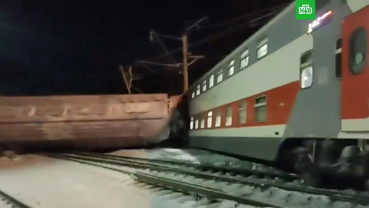    Более 10 человек пострадали при столкновении поездов в Мурманской области