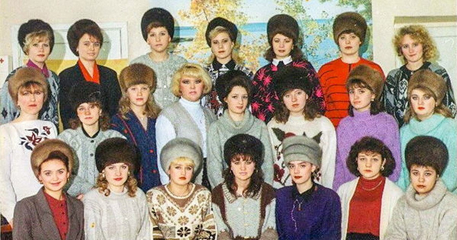 Ох уж эти шапки в помещениях...