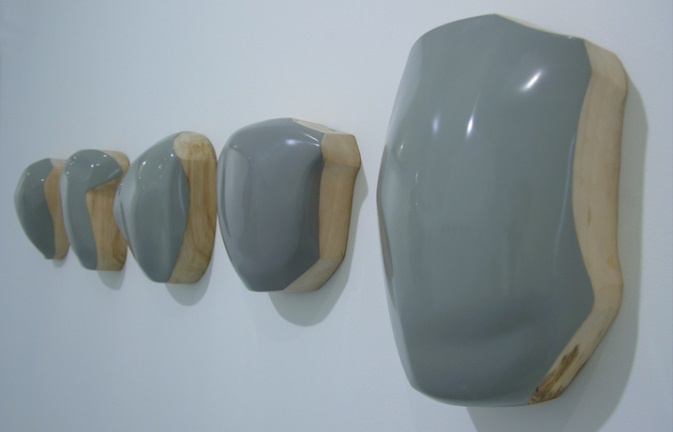 Осмоловский. Нарезы. 2004. Дерево, эмаль.