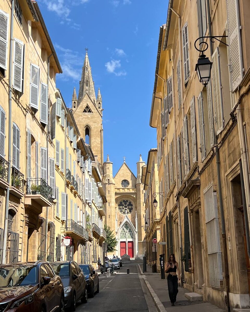 Взгляд на музей издалека 