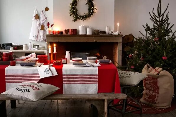 Новогоднее оформление (фото: lorena-kuhni.ru)