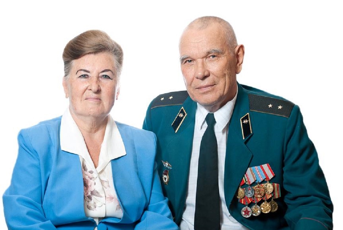 Пенсионеры. Фото из сети.