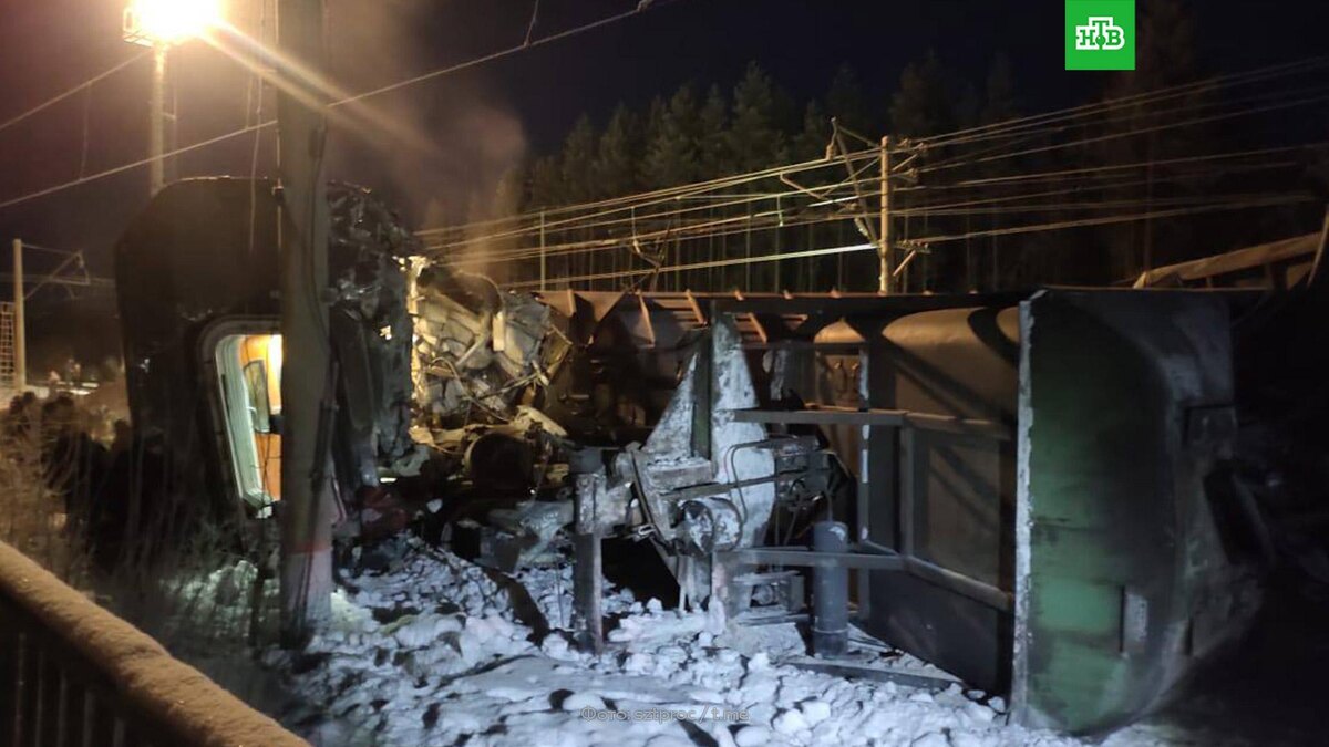    Минздрав: в аварии с поездами в Мурманской области пострадали 17 человек