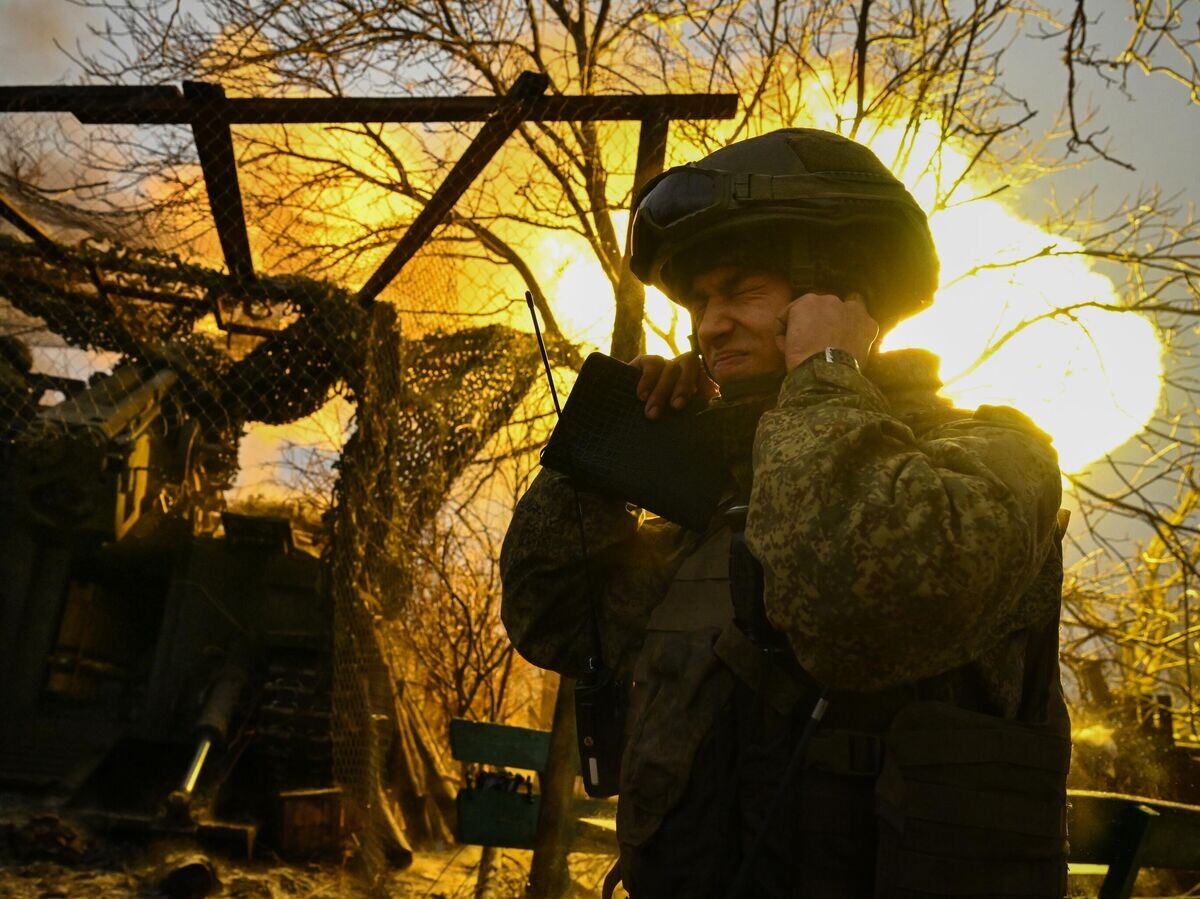    Боевая работа расчета пушки 2С5 "Гиацинт-С" в зоне СВО© РИА Новости / Станислав Красильников