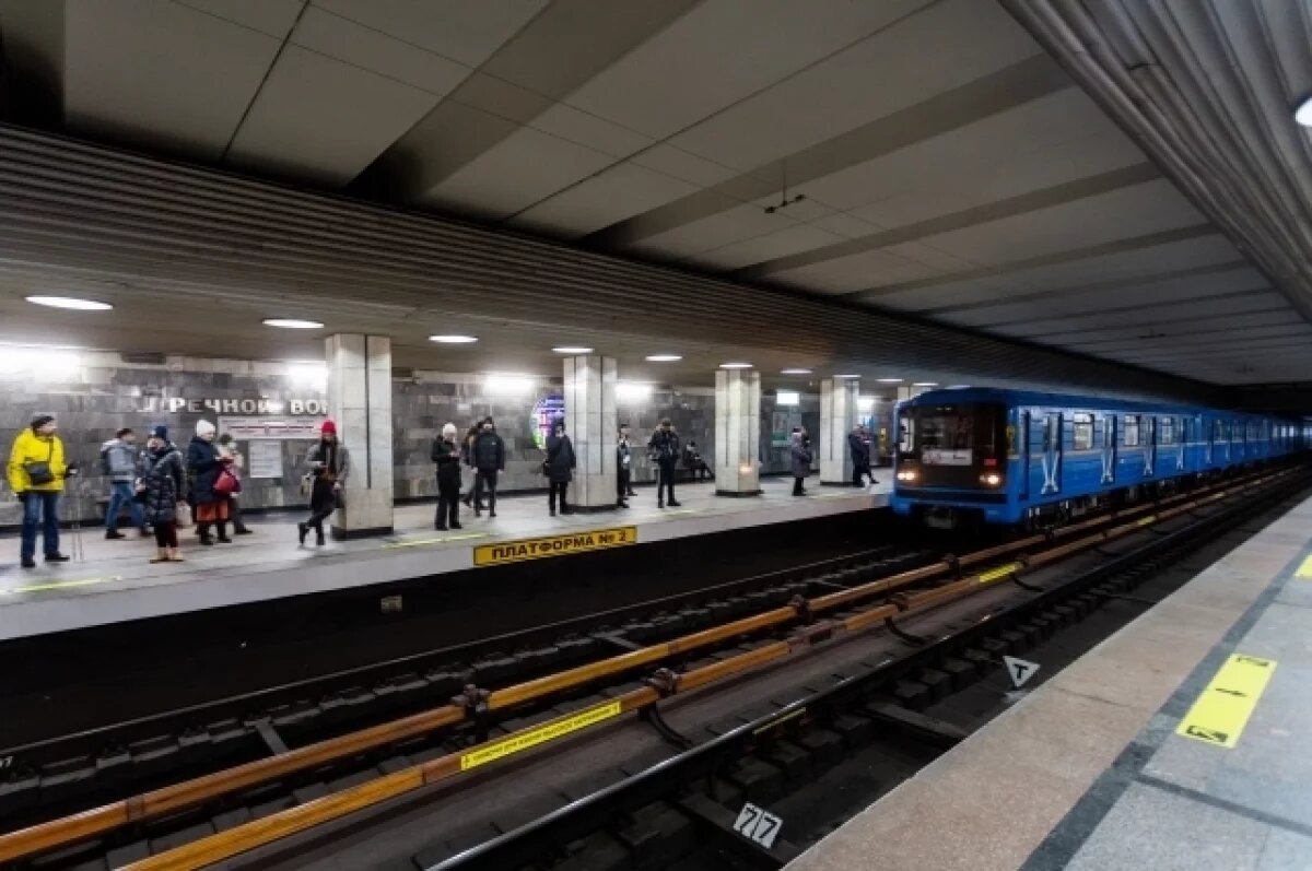    Остановка метро в Новосибирске 18 декабря длилась 26 минут