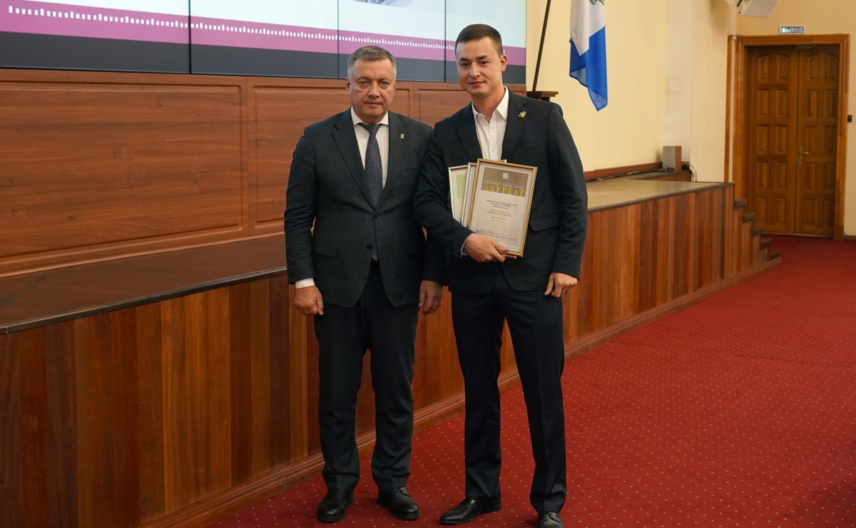 Исполнительный директор ГК «Подрядчик» с губернатором Иркутской области