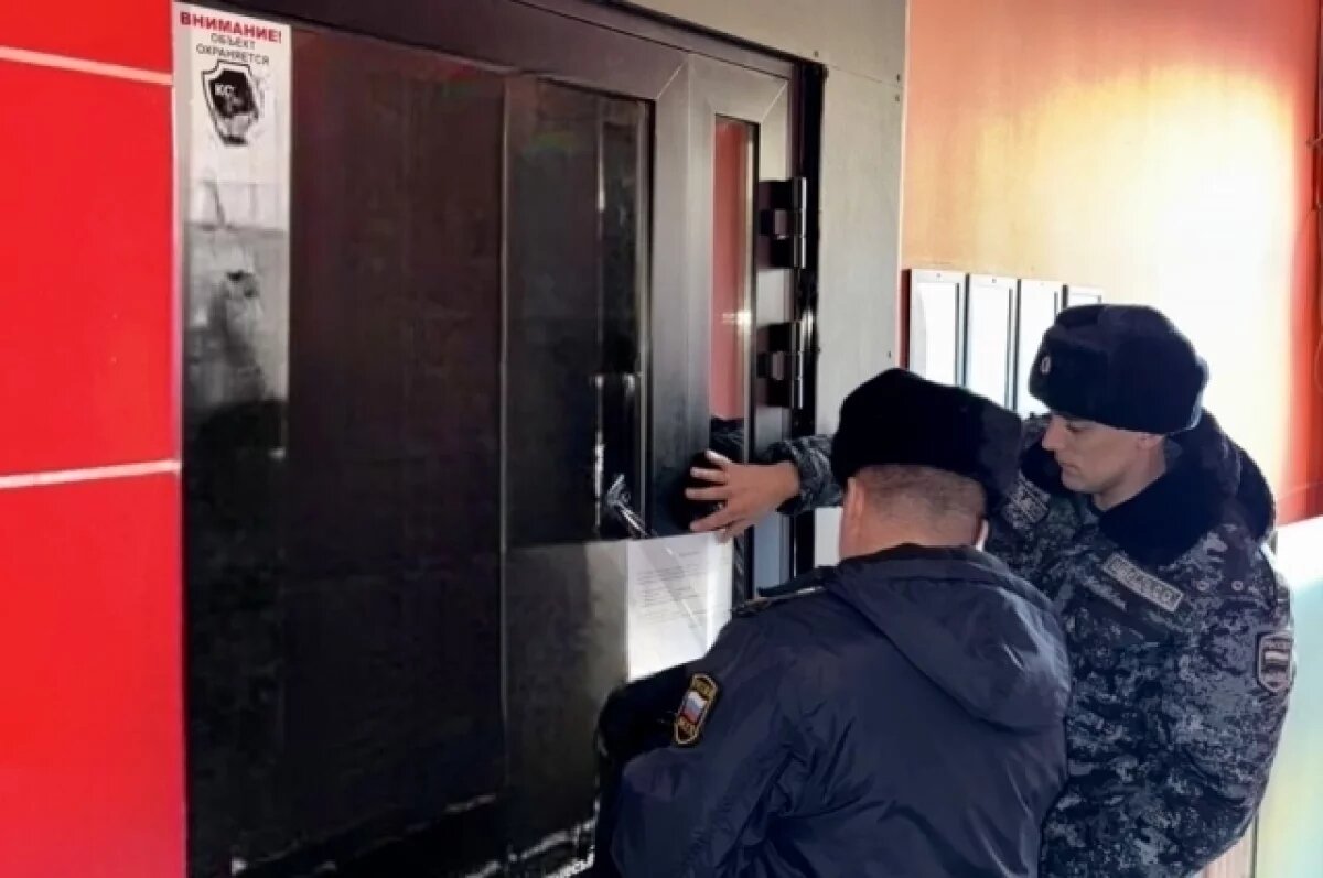    В Кемерове из-за тараканов временно закрыли популярный гриль-бар