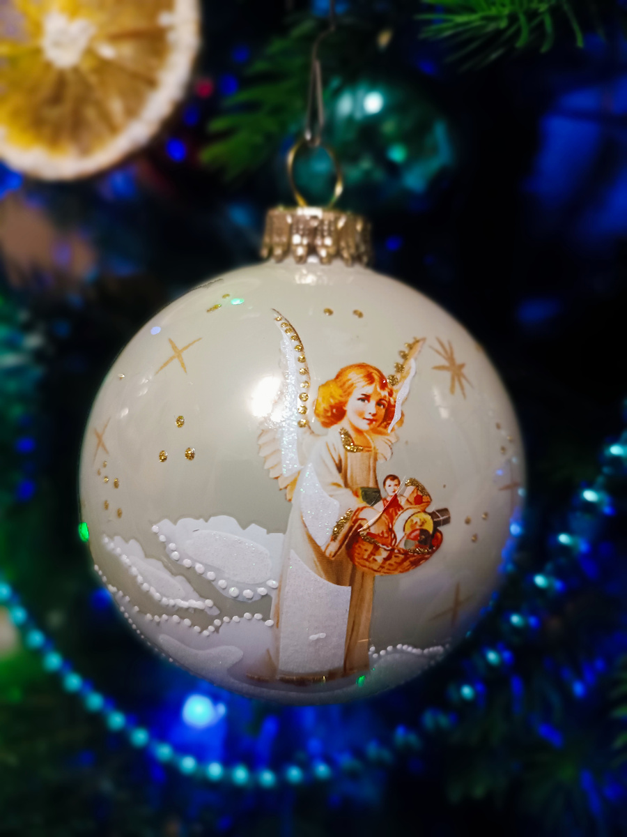 Дети сказали, что на меня похожа. Видимо сто лет назад😂