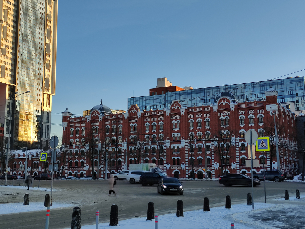 Бывшее здание мельницы Борчанинова-Первушина 