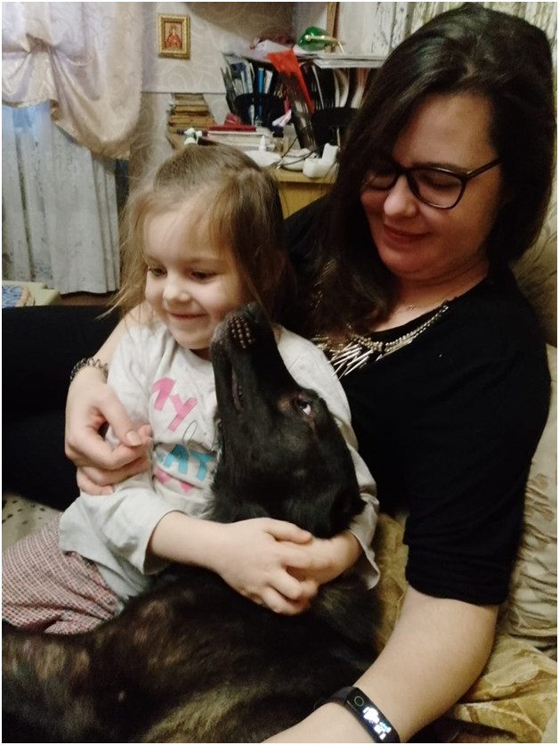 Мелани два года. У нас в гостях невестка Юля и внучка Ульяша







