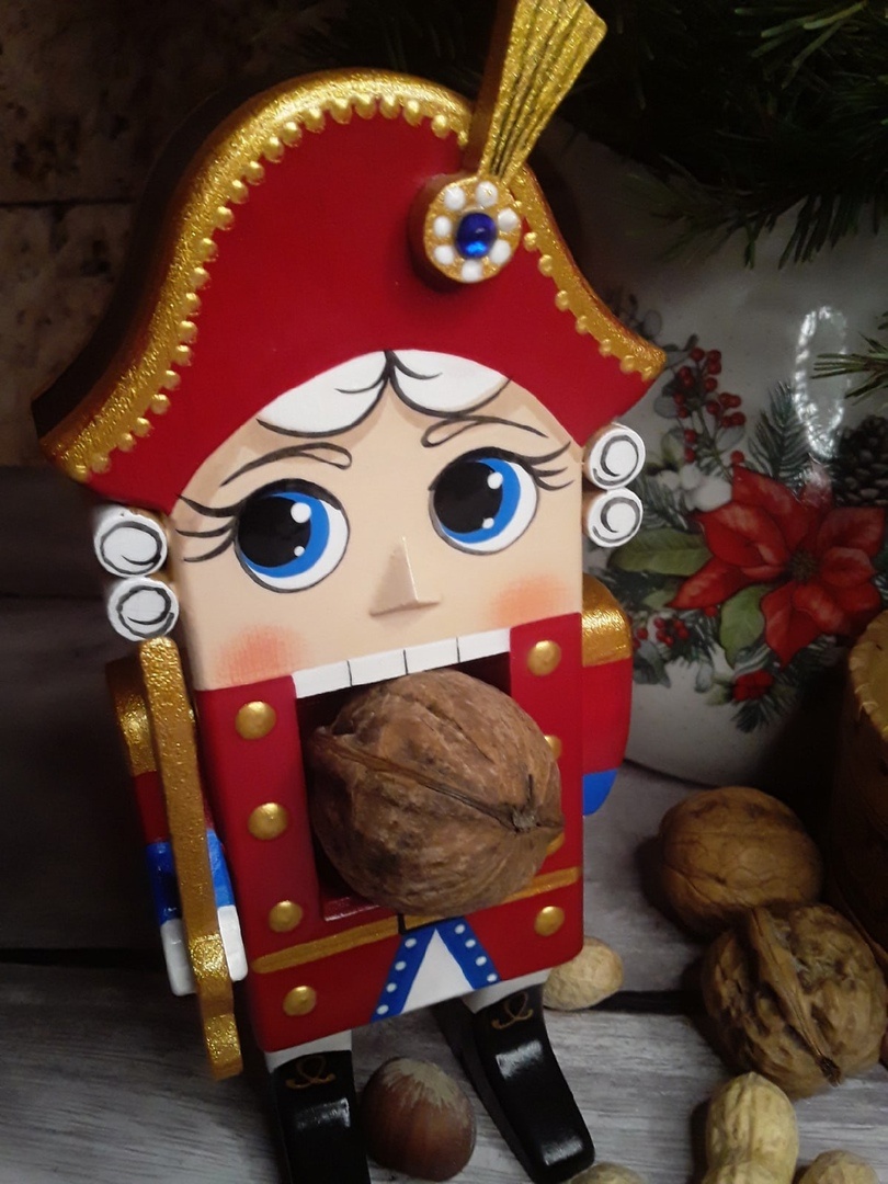 "Автор, а ты орехами не подавишься?"