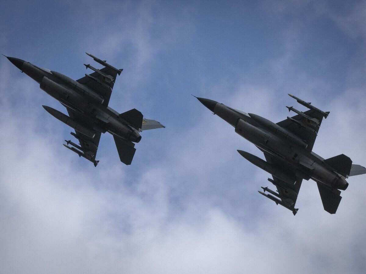 Истребители F-16 ВВС Украины© AP Photo / Efrem Lukatsky